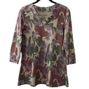 Norma Kamali V Neck 3/4 Sleeve Camo 100% Organic Cotton Tee Top, Green/Brown, L